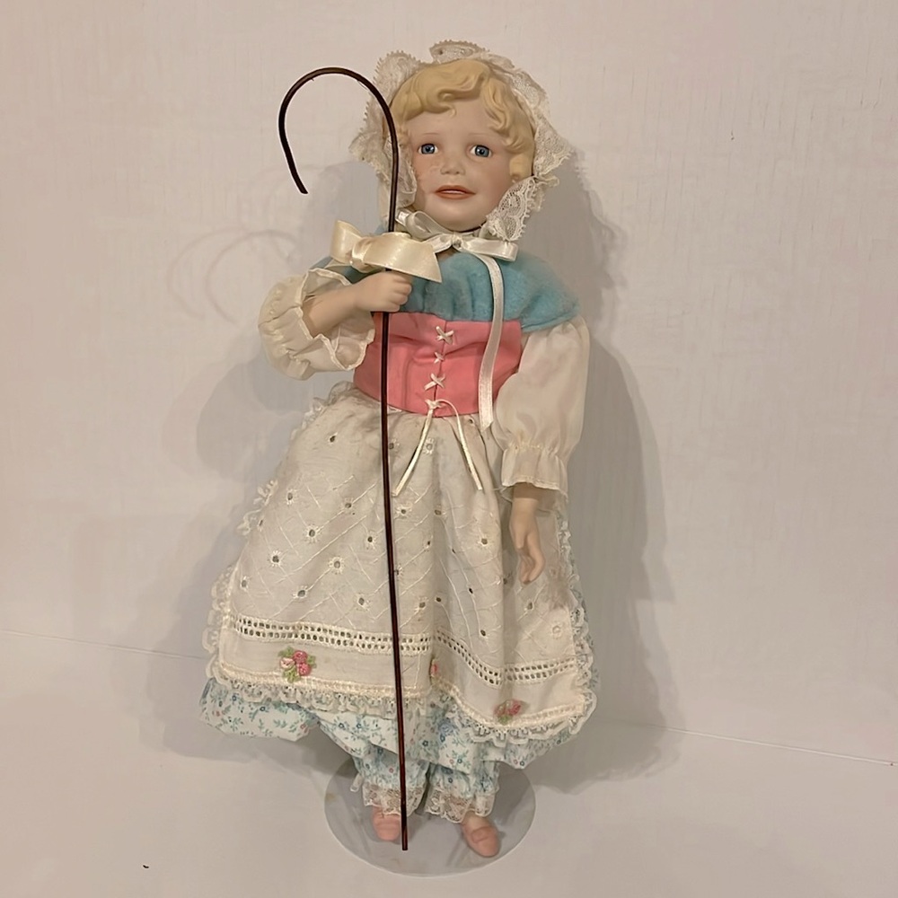 Yolanda Bello “Little Bo Peep” Ltd. Edition Porcelain Doll w/Original Box 1980’s